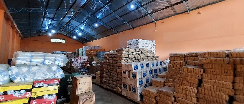 “Raízes de Sucesso: O Homem que Ligou Comunidades ao Mercado” “Raízes de Sucesso: O Homem que Ligou Comunidades ao Mercado”